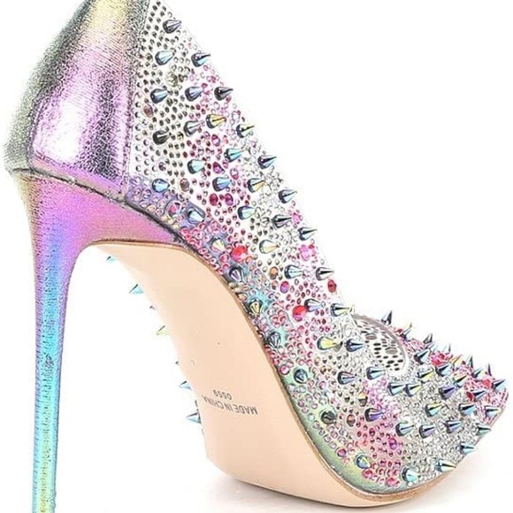 Steve Madden spoke hologram pump - Picture 3 of 7